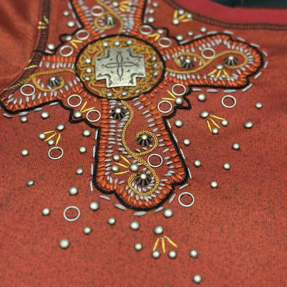 Double D Ranch long sleeve with cross - Picture 2 of 5